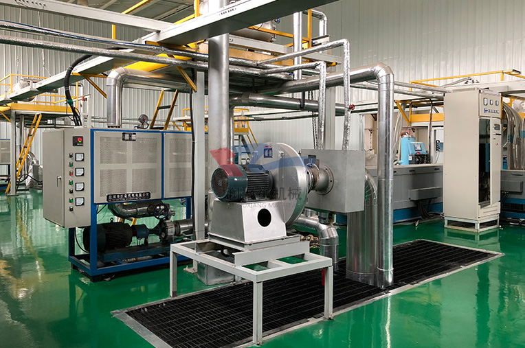 紡熔無紡布設(shè)備3.jpg 紡熔無紡布設(shè)備3.jpg